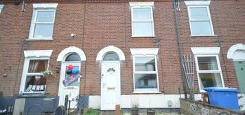 2 bedroom terraced house