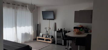 Appartement T3 69006 63,3m² + 7,1m² LOGGIA 69006 Proche BROTTEAUX avec Parking