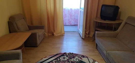 Inchiriez apartament 2 camere Zona Aleea Armatei