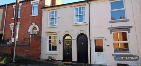 3 bedroom terraced house