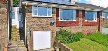 2 bedroom semi-detached bungalow to rent