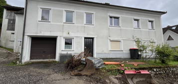 Zweigeschoßiges Wohnhaus Ardagger Markt