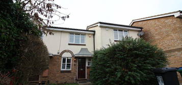 Property to rent in Avenue Terrace, Watford WD19