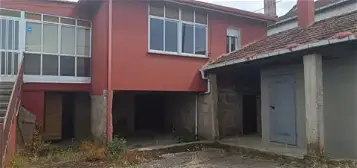 Casa pareada en calle Bergueira
