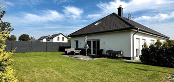 Neuwertiges Haus in ruhiger Lage (Bungalow)