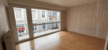 Studio  à louer, 1 pièce, 24 m², Étage 2/–