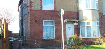 Flat to rent in Newton Street, Gateshead NE11