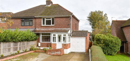 2 bed semi-detached house for sale