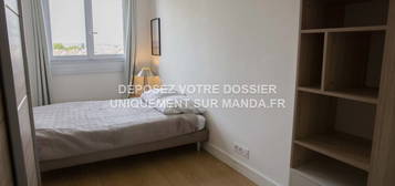 Location appartement 4 pièces 12 m²