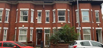 4 bedroom terraced house to rent