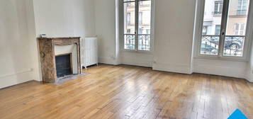 Appartement  à vendre, 3 pièces, 2 chambres, 62 m²