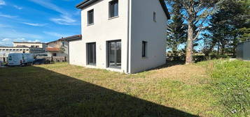 Maison 3 ch sur 450 m² de terrain -