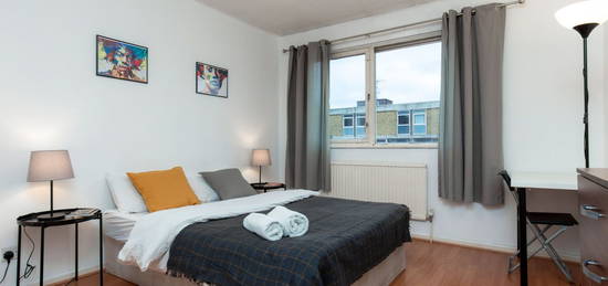 Room to rent in Brick Lane, London E2