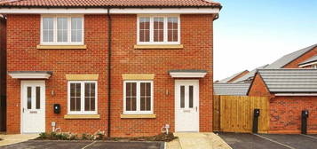 2 bedroom semi-detached house for sale