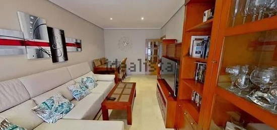 Piso en venta en calle Gracia, 1