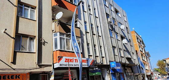 ADAPAZARI MERKEZDE ESKİ DOĞUM HASTANESİ YAKINI 2+1 KİRALIK DAİRE