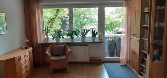 Von Privat . Schöne 3 Zimmerwohnung in München Solln zu verkaufen