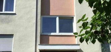 Charmante 2-Raum-Wohnung mit Tageslichtbad und Balkon!