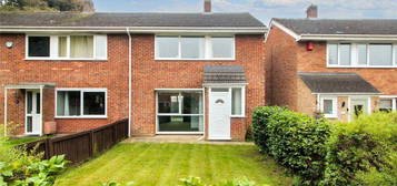 3 bedroom semi-detached house to rent