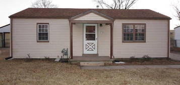 313 E Alice St, Haysville, KS 67060