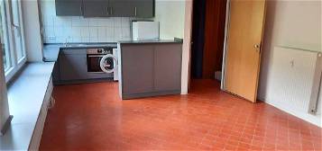 Mit Einbauküche und Balkon: exklusive 1-Zimmer-Wohnung in Marburg-Marbach