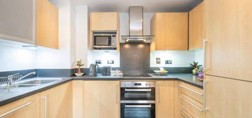 Flat to rent in Royal Quarter, Seven Kings Way, Kingston Upon Thames KT2