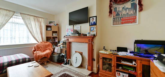 2 bed flat to rent