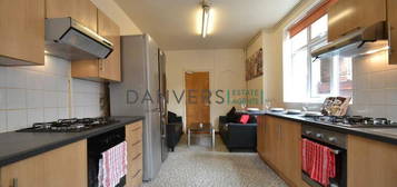 7 bedroom terraced house