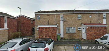 3 bedroom semi-detached house