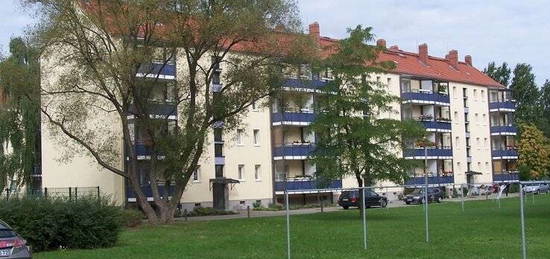 WBG - 2 Zimmer mit Balkon u. Wohlfühlbad!