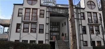 Moderne 2-Zimmer-Eigentumswohnung mit Balkon im Architektenhaus in sehr gefragter und bevorzugter Wohnlage von KW-Niederdollendorf