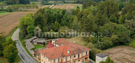 Cascina via Gallareto 11, Montafia