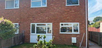 3 bed semi-detached house to rent