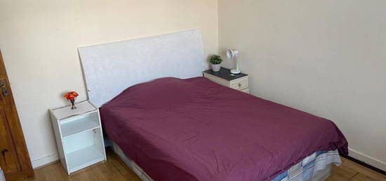 Studio to rent in Stonebridge Way, Wembley HA9