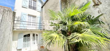 Maison 132 m² centre ville d'ORTHEZ avec jardin