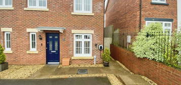 3 bedroom semi-detached house for sale