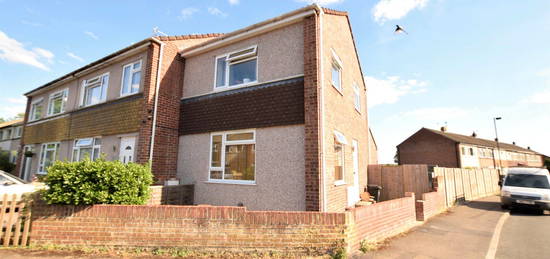 2 bed end terrace house to rent