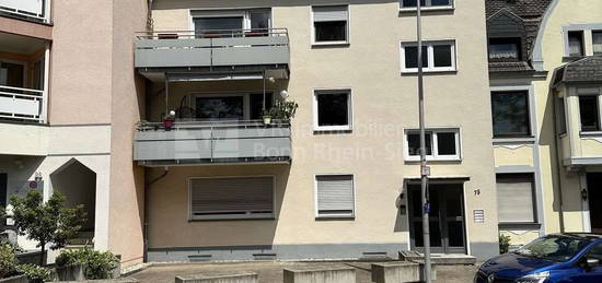 Mehrfamilienhaus in Siegburg, zentral und solide vermietet