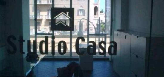 Bilocale via Dalmazia 104, Umbertina - Madonnella, Bari