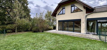 Charmantes Doppelhaus in ruhiger Lage von Hagenberg mit Balkon, Terrasse und Garten