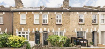 Property to rent in York Road, Teddington TW11