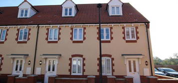 7 bedroom terraced house to rent