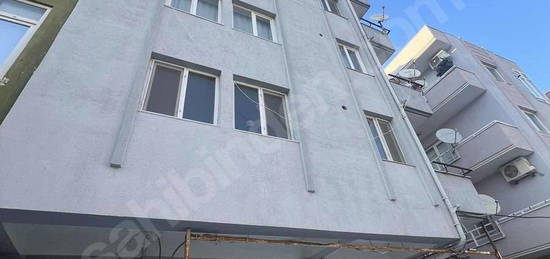 Esenler Barış Cad Üzerinde Ara kat 3+1 Kiralık Daire