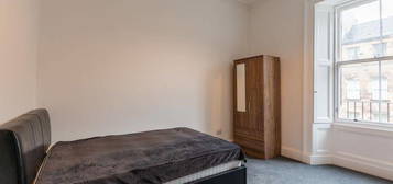 9 bedroom flat share