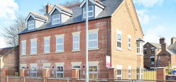 3 bed town house to rent