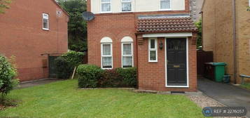 3 bedroom detached house