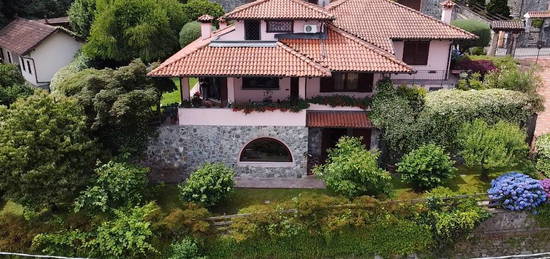 Villa unifamiliare via per Ghevio 21, Meina