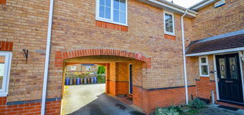 Town house for sale in Hall Meadow Drive, Halfway S20