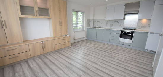 2 bed flat to rent