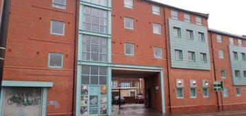 Flat to rent in Fornham Street, Sheffield, South Yorkshire S2